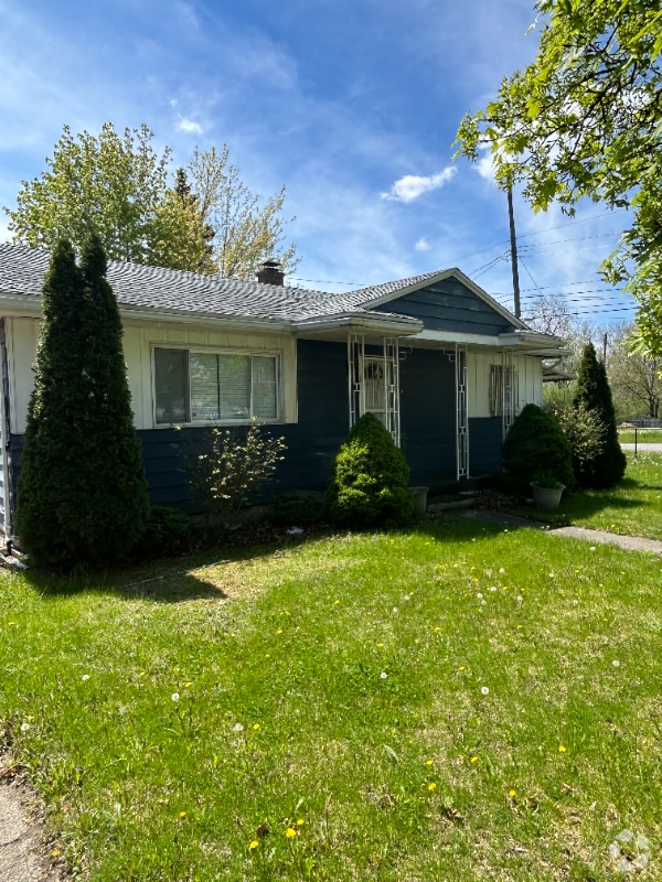 Building Photo - 1313 Louis Ave Rental