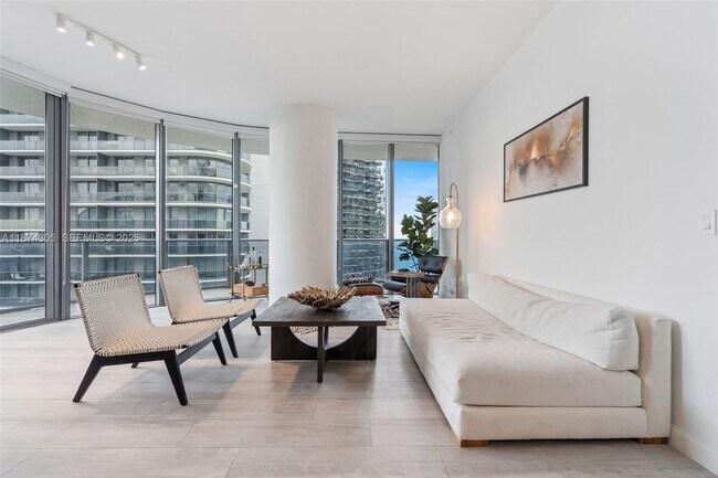 Photo - 45 SW 9th St Unit 4301