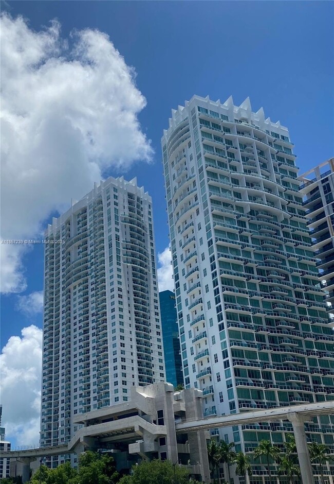 Photo - 31 SE 5th St Condo Unit 3912