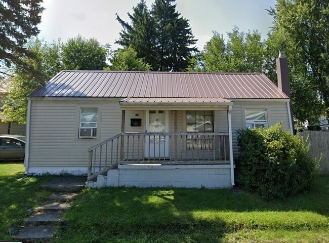 Building Photo - Available Now- 2 bedroom ranch in Bucyrus