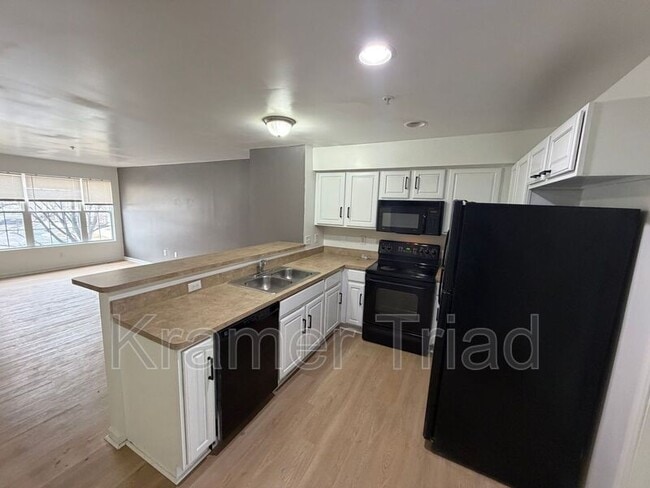 Photo - 1152 Faulkner Unit #5