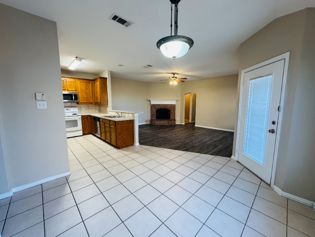 Photo - 5705 Swords Dr