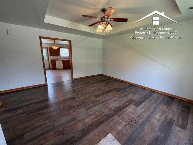 Photo - 1902 Dunham Dr