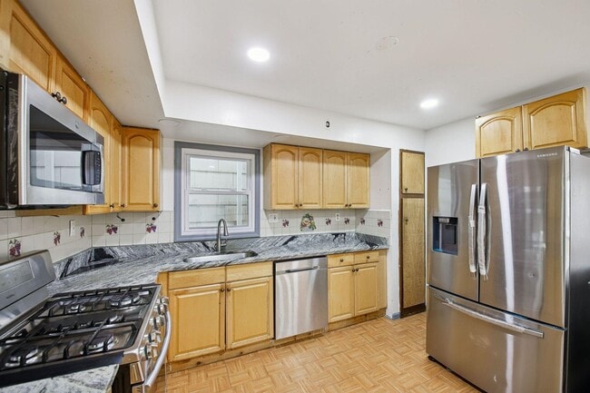 Photo - 13 Carlton Ave Unit 1