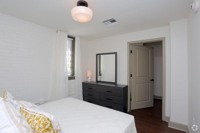 1BR - Bedroom