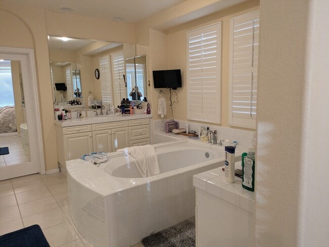 Photo - 19103 Redford Ln