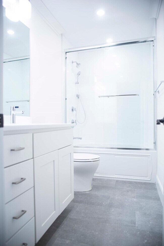 Photo - 53 Quint Ave Unit 3