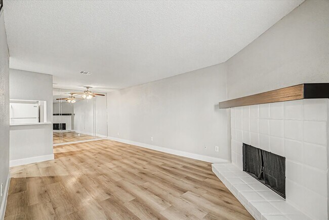 9552 Windswept Ln Unit 9552