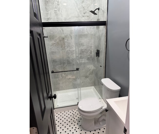 Photo - 427 S Augusta Ave Unit BD AVAILABLE $550 BD