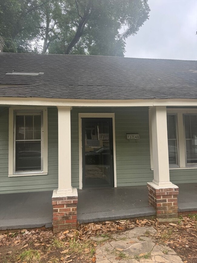 Building Photo - Southern Charmer Rental