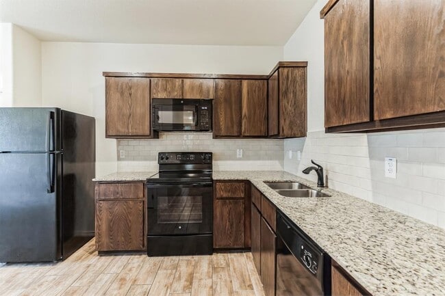 Photo - 2416 Alterman Dr