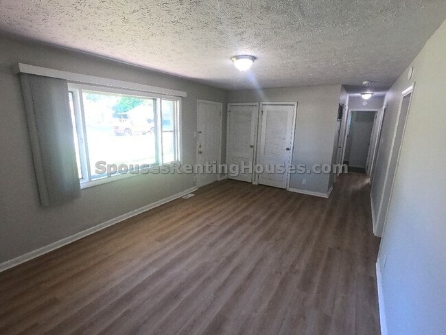 Photo - 5126 Thrush Dr