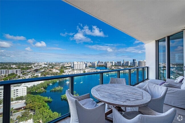 Building Photo - 17301 Biscayne Blvd Unit # PH6 Rental