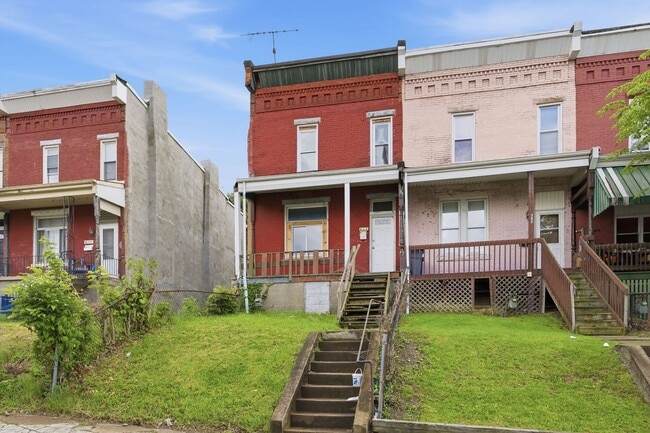 Building Photo - Three-Bedroom Home for Rent in Pittsburgh