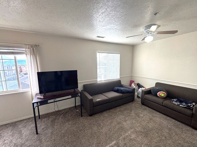 Photo - 112 W 1230 N