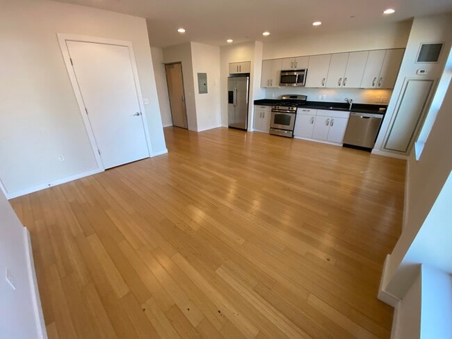 Photo - 108 E Brookline St