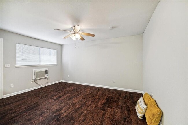 Photo - 1225 W 25th St Unit 9