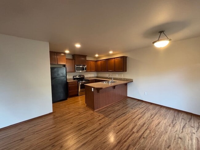 Photo - DHALIWAL2 Unidad 3303