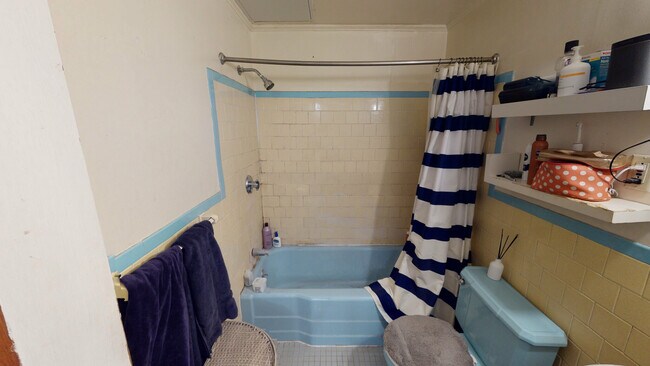 Photo - 244 Beacon St Unidad 7