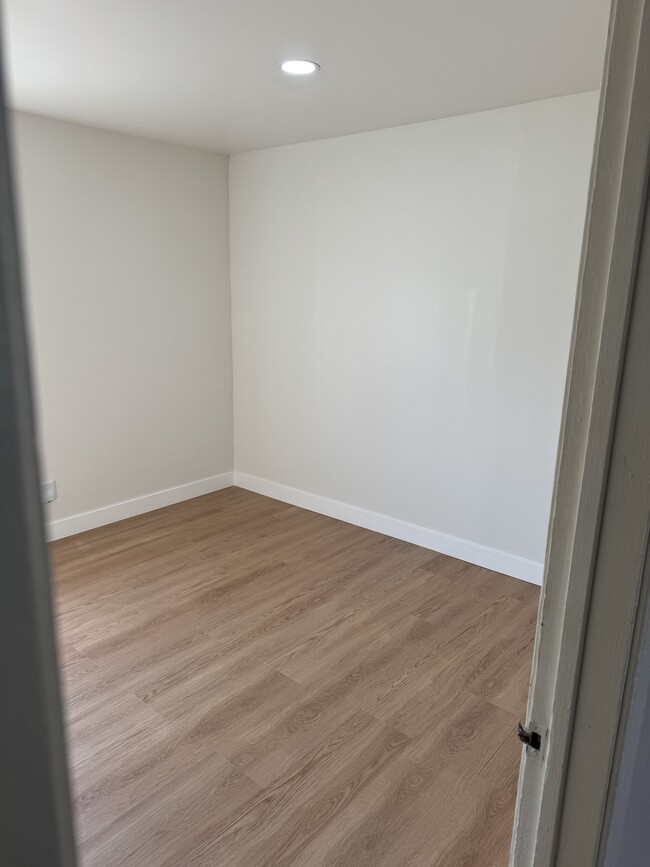 Photo - 520 Richmond Ave