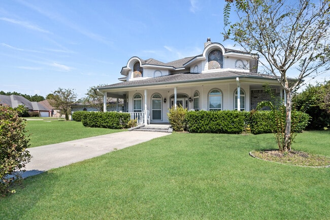 Photo - 100 Dillons Way
