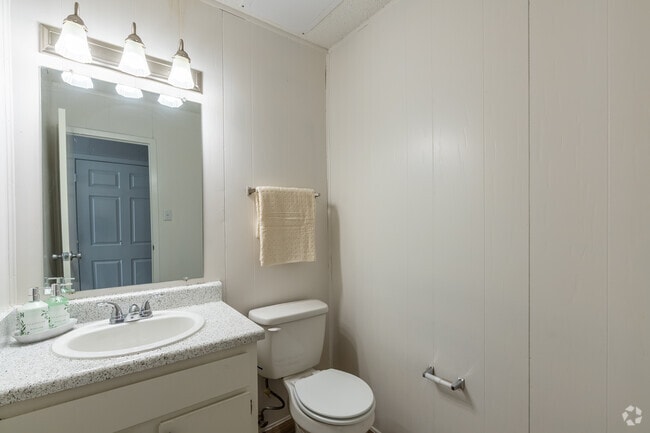 2BR, 1.5BA - 1050SF - Half Bathroom
