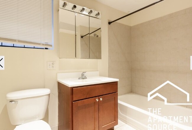 Photo - 3820 N Sheffield Ave Unit 3