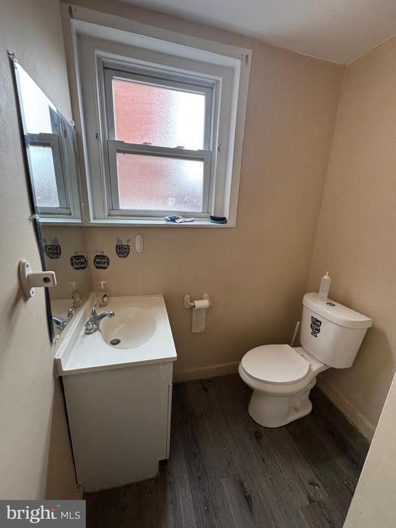 Photo - 533 Buttonwood St