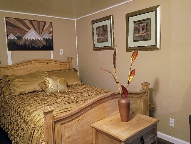 Photo - 5070 Fenwood Dr