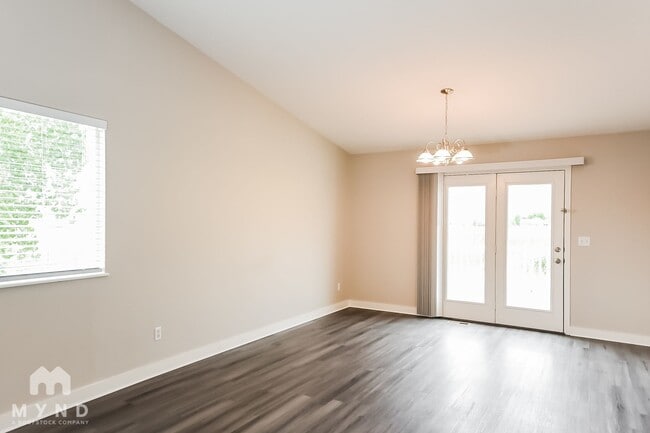 Photo - 202 W 1875 N