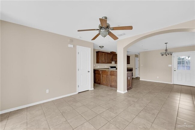 1607 W Omni Ave Unit 4