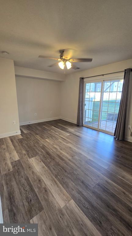 Photo - 8754 Elsing Green Dr