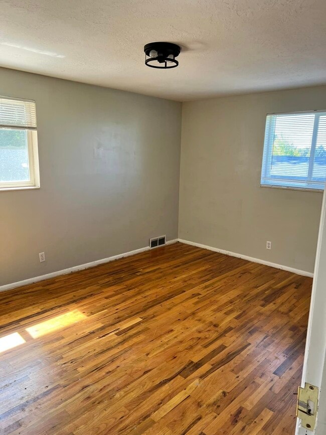 Dormitorio 1 (más grande) - 971 Bel Mar Dr Unidad A