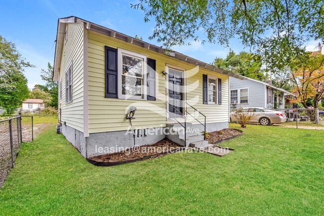 Photo - 4008 Margrave Rd