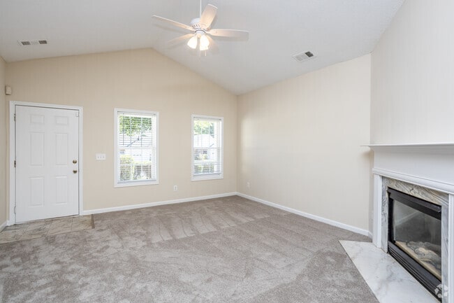 3BR, 2BA - 1,620SF - Living Room