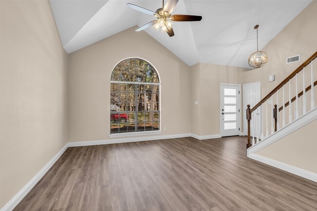 Photo - 6 Meadow Cove Dr