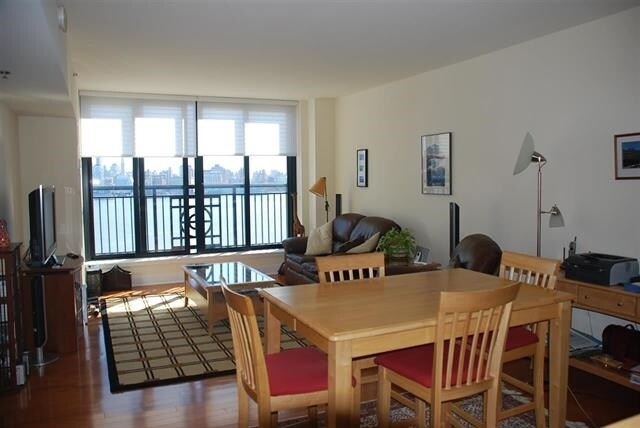 1025 Maxwell Ln Unit 1000