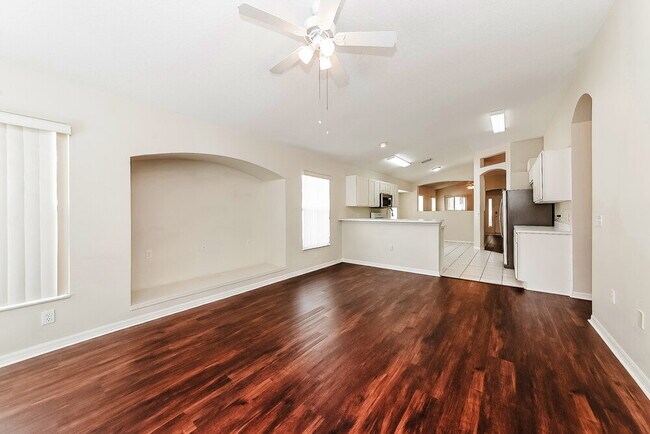 Photo - 12006 Popash Glen