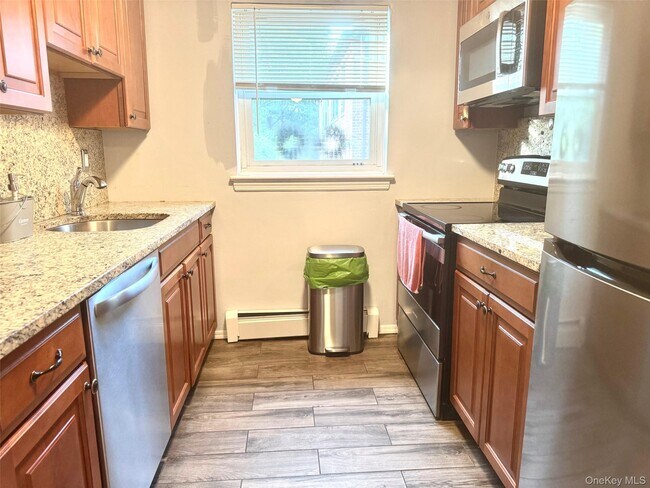 Photo - 18 Linden St