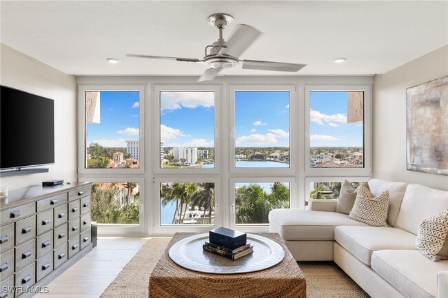 Building Photo - 4031 Gulf Shore Blvd N Unit 7D