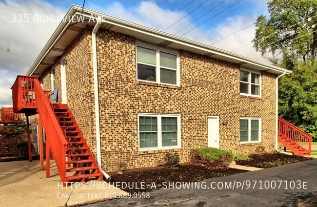 Photo - 335 Ridgeview Ave