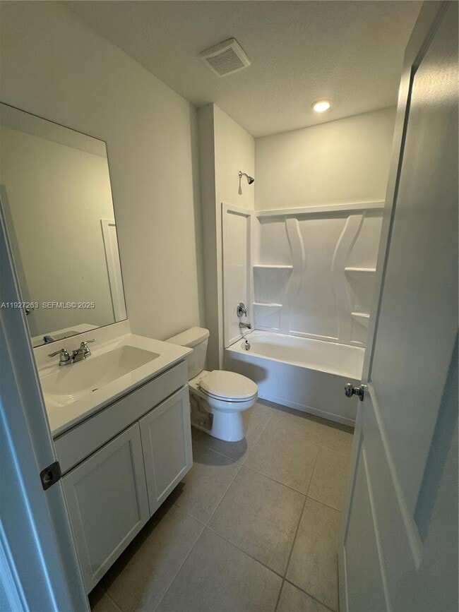 Photo - 5837 NW Sweetwood Dr