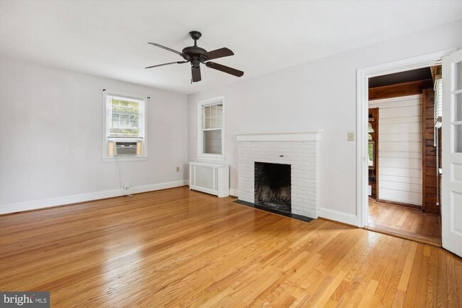 Photo - 619 S Garfield St