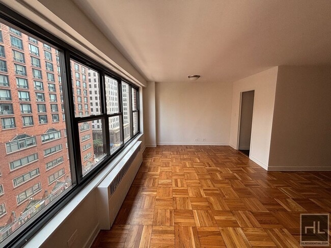 Building Photo - Fourth Avenue Rental