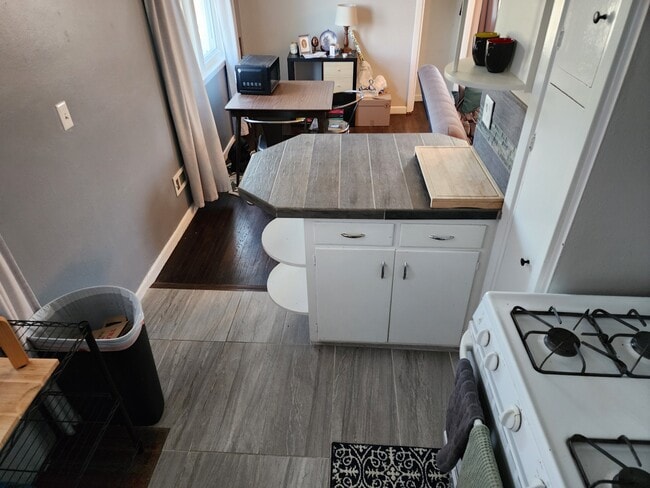 1115 9 1/2 Ave SE Unit 2
