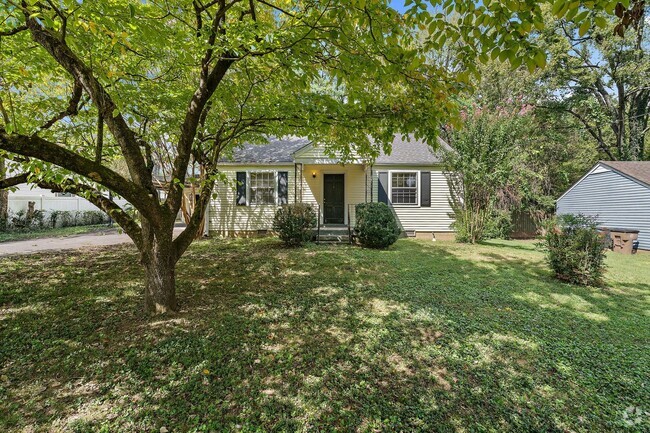 Building Photo - Quaint Woodbine Single Family Home