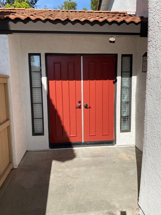 Photo - 12 Windy Hill Ln Townhome