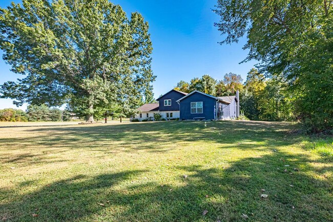 Photo - 11850 Beacom Rd