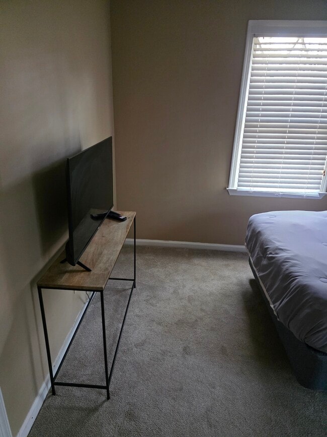 Photo - 105 Castle Manor Ct