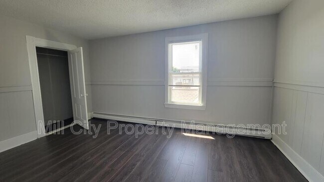 Photo - 343 Auburn St